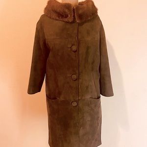 Vintage Beautiful Suede Jacket with Fur  Collar
